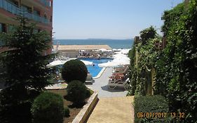 Sunny Bay Aparthotel